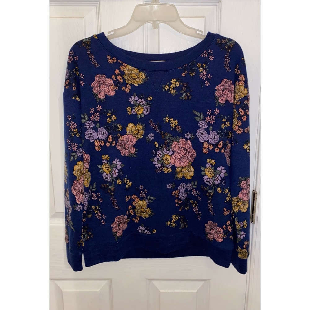 Hippie Rose Floral Sweater Size Medium